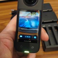 Insta360 X3 PARI AL NUOVO + SD 128gb + Hub batt