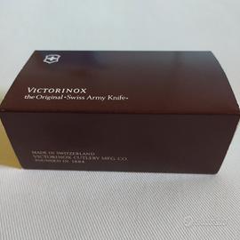 Victorinox swiss champ