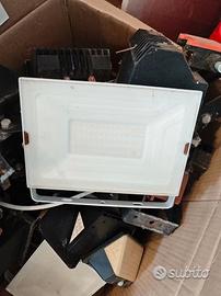 Stock 18 Faretti Misti (13 Alogeni + 5 LED)
