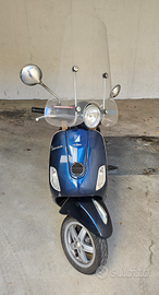 Vespa LX 125