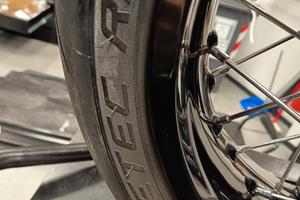 metzeler racetec  rr