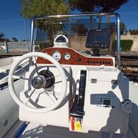 Gommone Stingher 7 mt motore Suzuki DF175TX