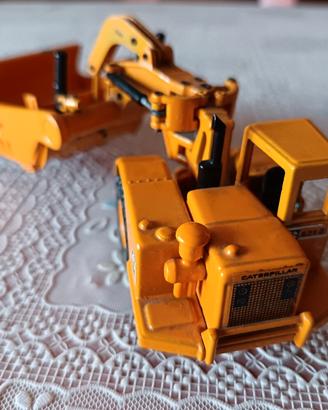 giocattolo 1:50 caterpillar