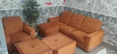 Natuzzi Alcantara Divano angolare e Poltrona
