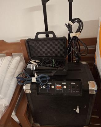 CASSA AMPLIFICATORE  CON MICROFONO