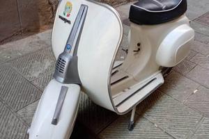 vespa 50 special