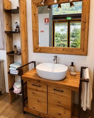 Mobile bagno artigianale in legno massello – Nuovo