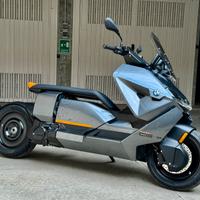 BMW CE 04