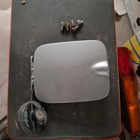 sportello carburante suzuki ignis 2008