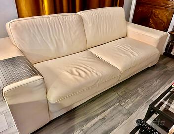 Divano in pelle Natuzzi