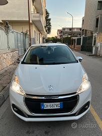 Peugeot 208 Diesel full optional