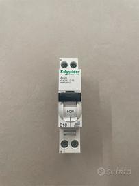 Interruttore magnetotermico iC40N 1P+N C 10A 6000A