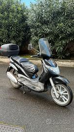 Beverly 250 Anno 2004