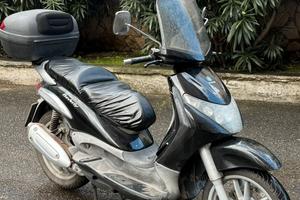 Beverly 250 Anno 2004