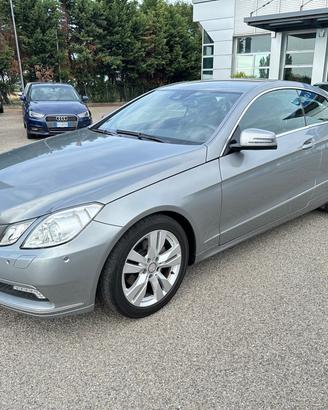 Mercedes-benz E 200 Coupé Avantgarde - 2010