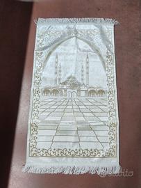 TAPPETO PREGHIERA CON DISEGNO IN RILIEVO ORO
