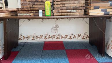 10 tavoli 200x80x80h separatamente, pieghevoli