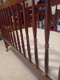 lettino/culla vintage in legno massello 