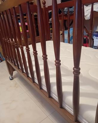 lettino/culla vintage in legno massello 
