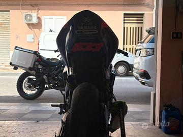Yamaha R3 pista