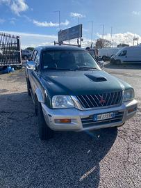 Mitsubishi L200 2.5 TDI blocco poster