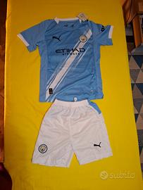 Completino Manchester City -maglietta+pantaloncino