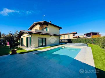 VILLA SINGOLA A BIANDRATE