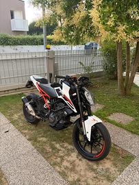 KTM DUKE 125