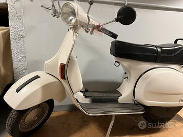 Vespa P200E