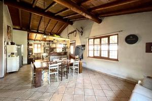 RUSTICO A CAPRINO VERONESE