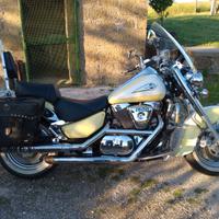 Suzuki VL Intruder 1500 - 2001