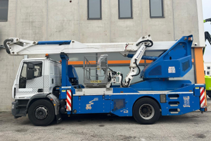 Piattaforma aerea 32 m