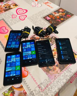 5 Microsoft Windows phone lumia 640 usato poco