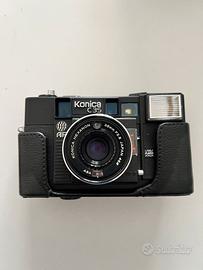 Konica C35 AF con obiettivo Hexanon 38mm f2.8