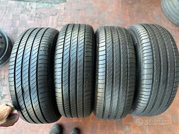 4-Pneumatici 215/60/16 Michelin