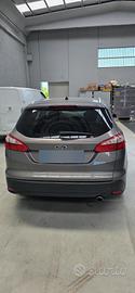 Ford Focus 2011 1.6 benz