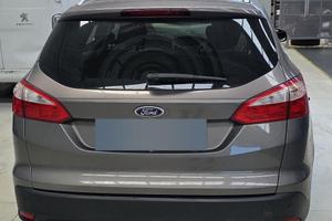 Ford Focus 2011 1.6 benz