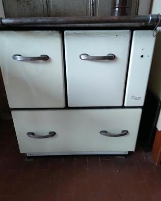 stufa cucina vecchia 