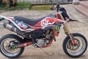 Husqvarna SMS 630 del 2010 a iniezione