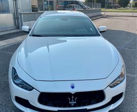 Maserati Ghibli 3.0 V6 SQ4 410cv