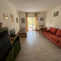 Monolocale con terrazza in residence con piscina