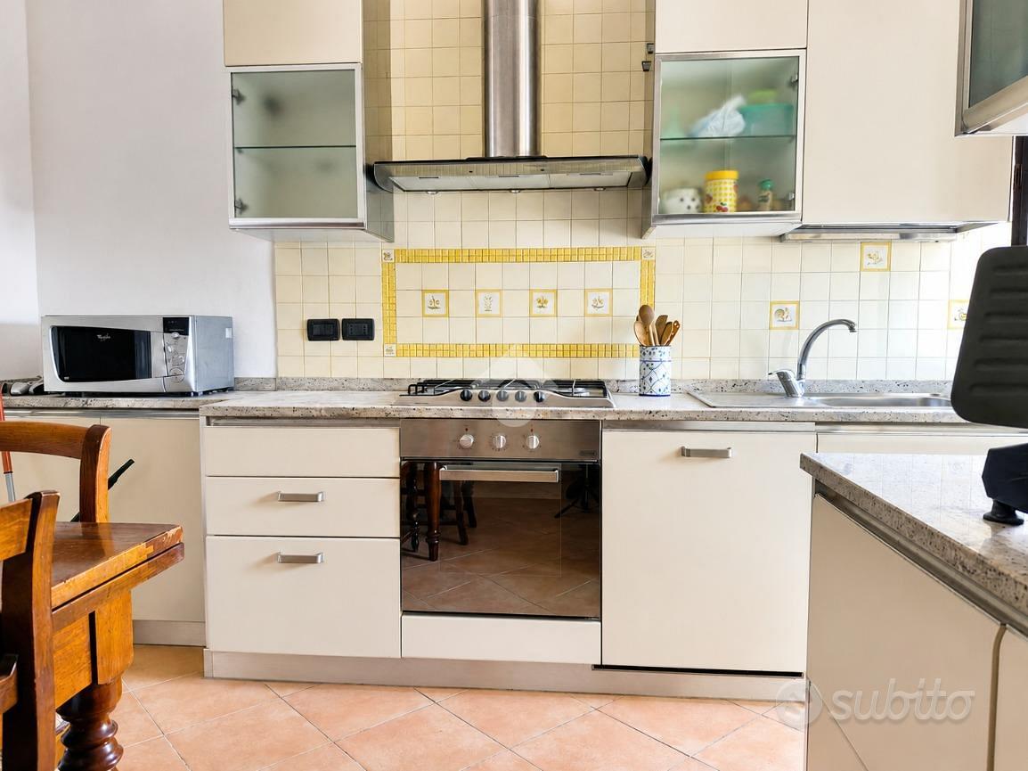Apartment in Livorno, Colline, Consiglio di Zona 6 - Altro