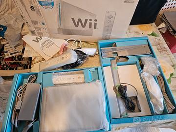 Wii ben tenuta 2 controller e giochi confez origin