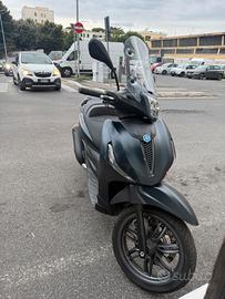 Piaggio Beverly 300 S con 11mila Km  del 06/2024