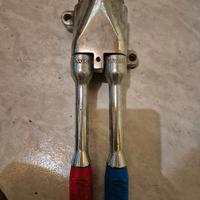 Rubinetto a pedali per locali