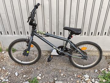Bivicletta BMX