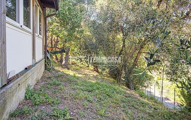 VILLETTA INDIPENDENTE CON SPAZI ESTERNI E TERRENO