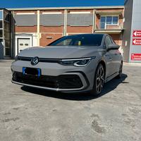 Golf 8 R Line 2.0Tdi 150 CV