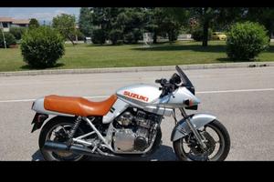 Suzuki Katana 750