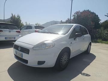 FIAT Grande Punto 1.3MJT 75CV Neopatentati